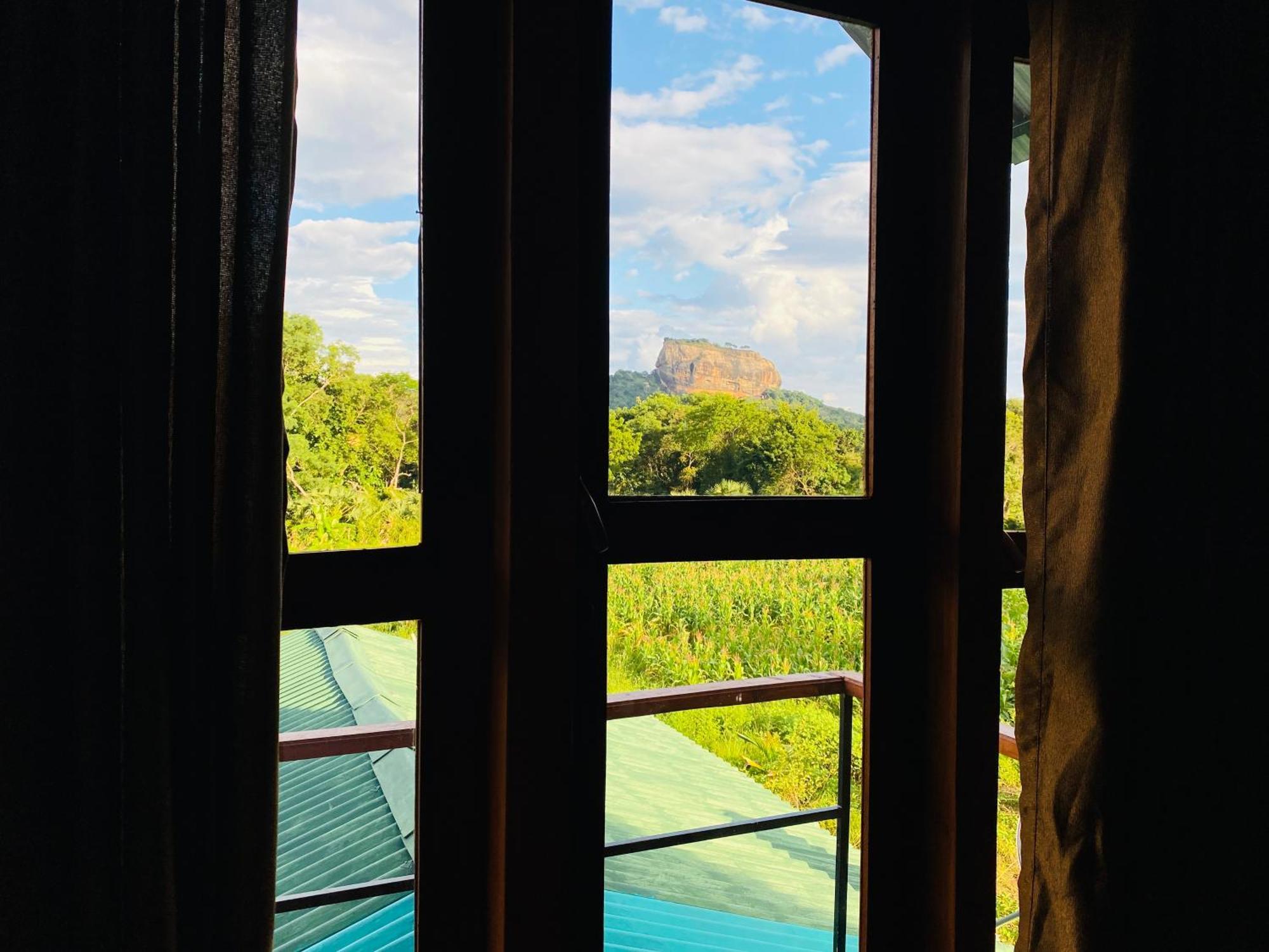 Lion Wood Treehouse Villa Talkote Luaran gambar