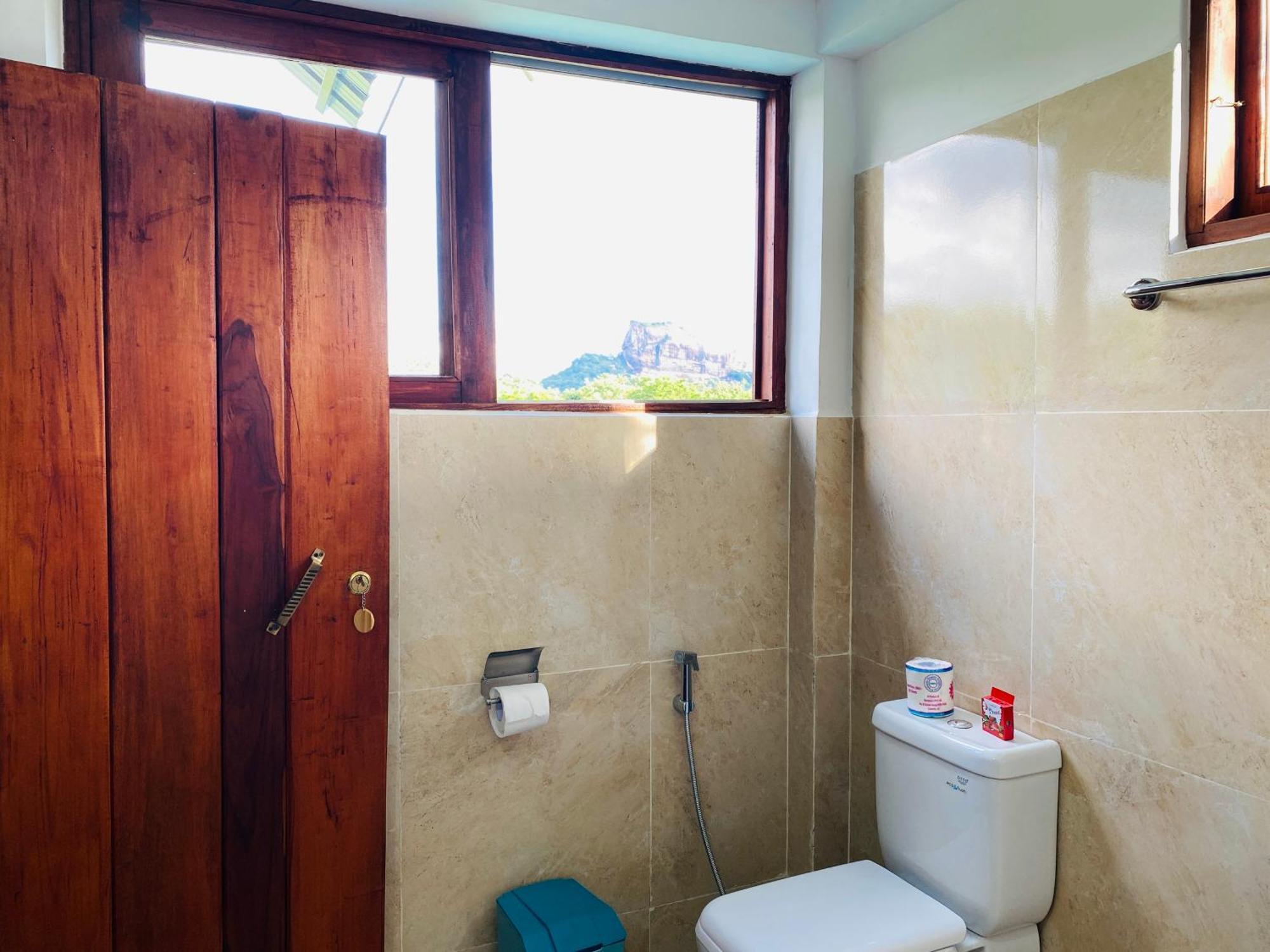 Lion Wood Treehouse Villa Talkote Luaran gambar